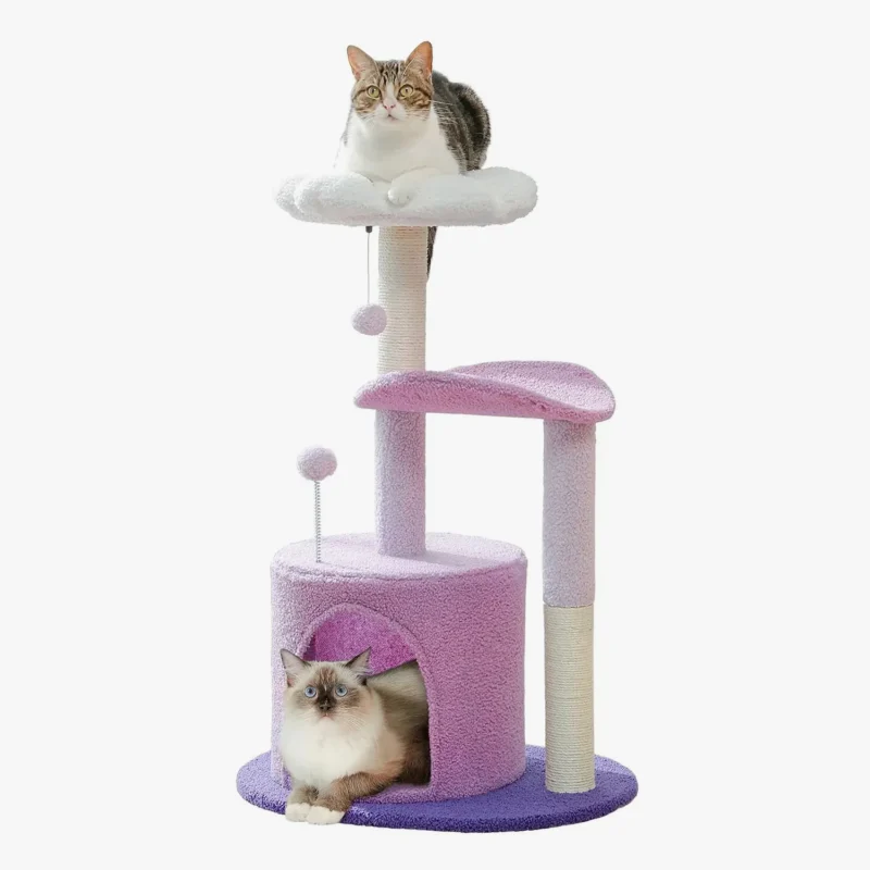 Arbre à chat multi-niveaux violet avec espaces de repos et activités ludiques pour félins.