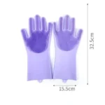 Gants de nettoyage en silicone violet avec texture antidérapante pour un nettoyage efficace.