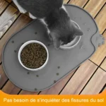 Tapis alimentaire pour chat : design pratique et élégant pour éviter les dégâts au sol.