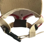Intérieur de casquette de baseball : design fonctionnel et confortable avec bande absorbante.