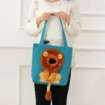 Sac tote turquoise avec lion amusant, accessoire ludique pour un style quotidien.