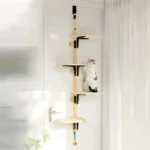 Arbre à chat moderne et minimaliste en bois, idéal pour les petits espaces.