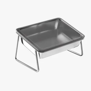 Gamelle en inox avec couvercle.